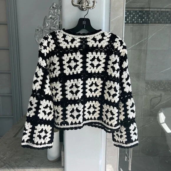 ALICE + OLIVIA ANDERSON CROPPED BOXY CARDIGAN WITH BOW